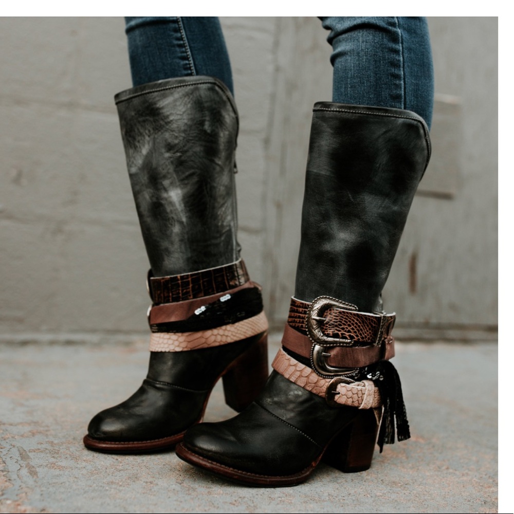 FREEBIRD by Steven- BAE black boots